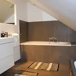 Dom wakacyjny Le 44 - Au Calme Avec Jardin, Proche De Namur